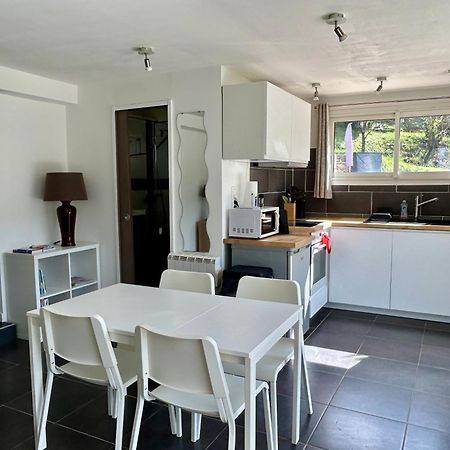 Appartement 2-4 Pers. Piscine, Entre Aix Et Cassis La Destrousse Esterno foto
