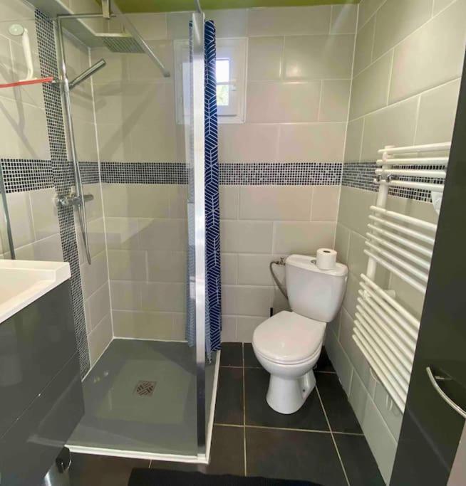 Appartement 2-4 Pers. Piscine, Entre Aix Et Cassis La Destrousse Esterno foto