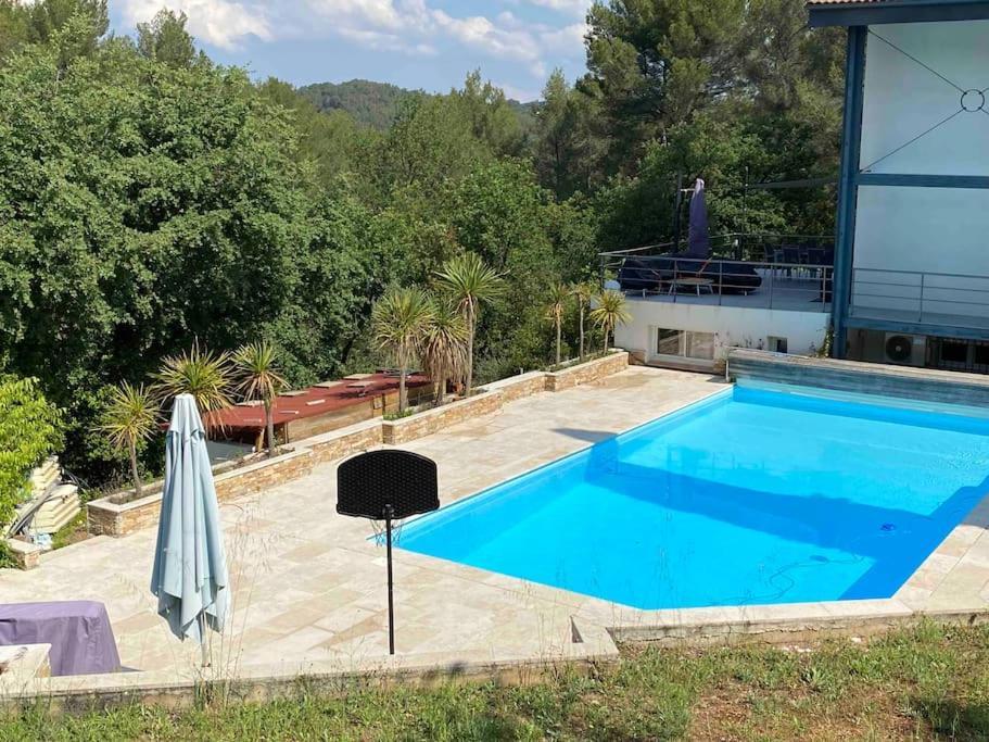 Appartement 2-4 Pers. Piscine, Entre Aix Et Cassis La Destrousse Esterno foto