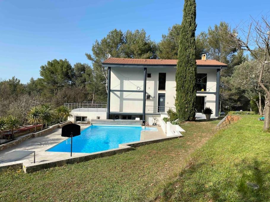 Appartement 2-4 Pers. Piscine, Entre Aix Et Cassis La Destrousse Esterno foto
