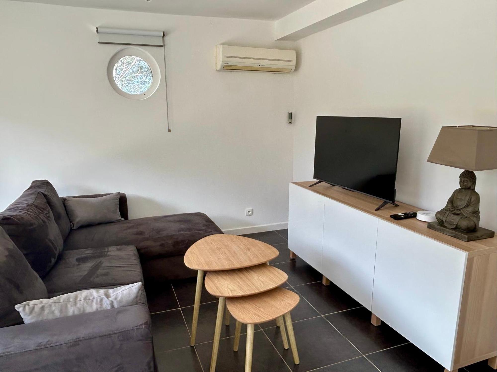 Appartement 2-4 Pers. Piscine, Entre Aix Et Cassis La Destrousse Esterno foto